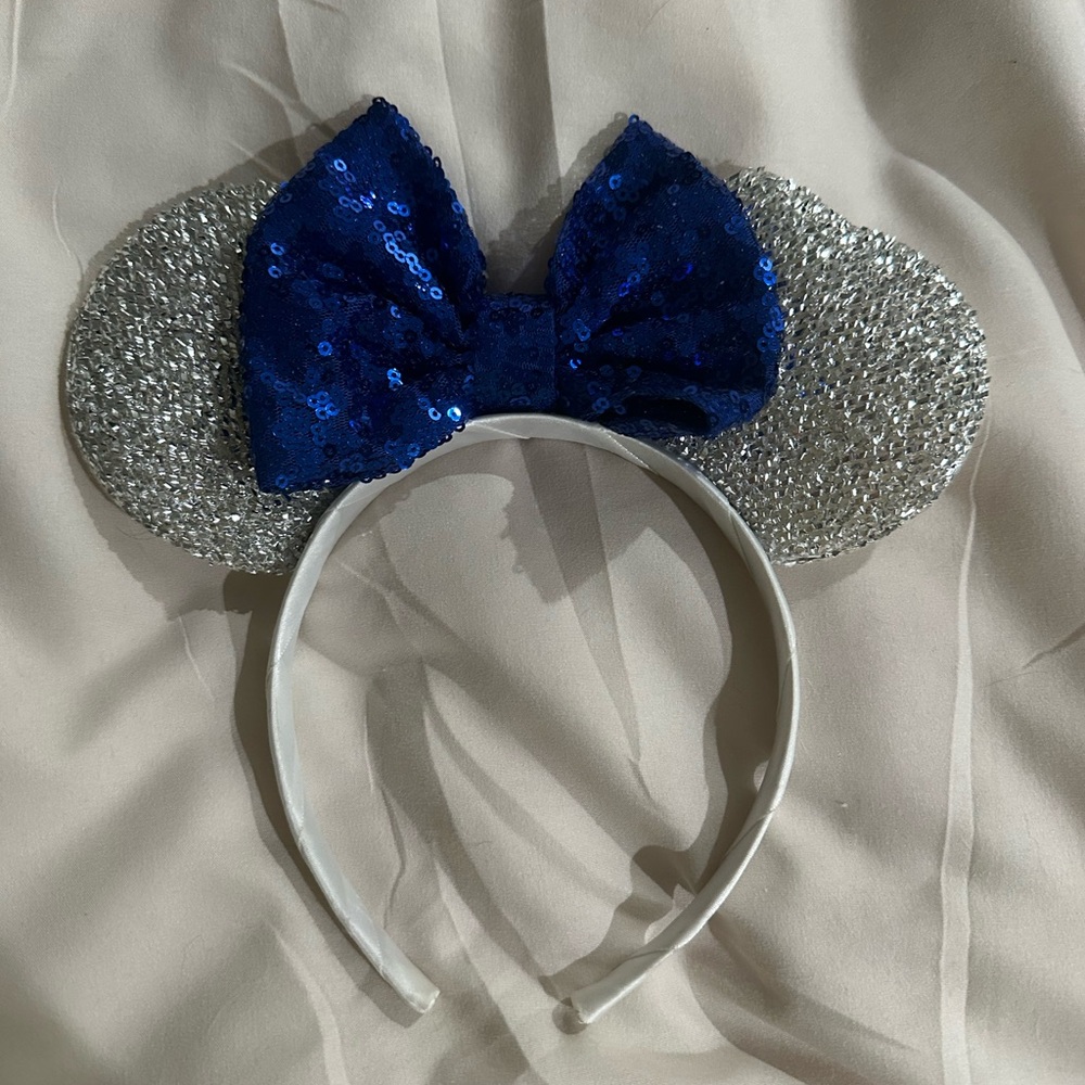 Disney Minnie Mouse ears